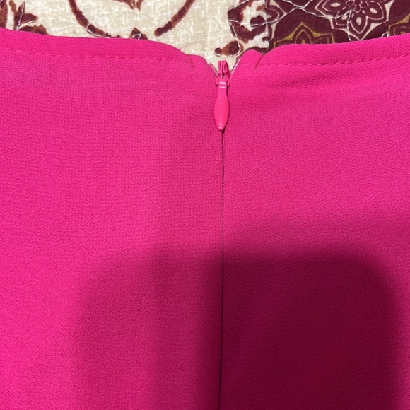 Beautiful Ruffled High/Low Maxi Dress. Bright pink Polyester Chiffon fabric.  XL - Picture 6 of 6